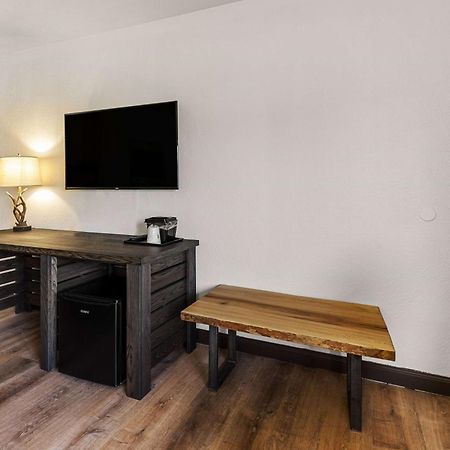 Travelodge By Wyndham Emlenton Bagian luar foto