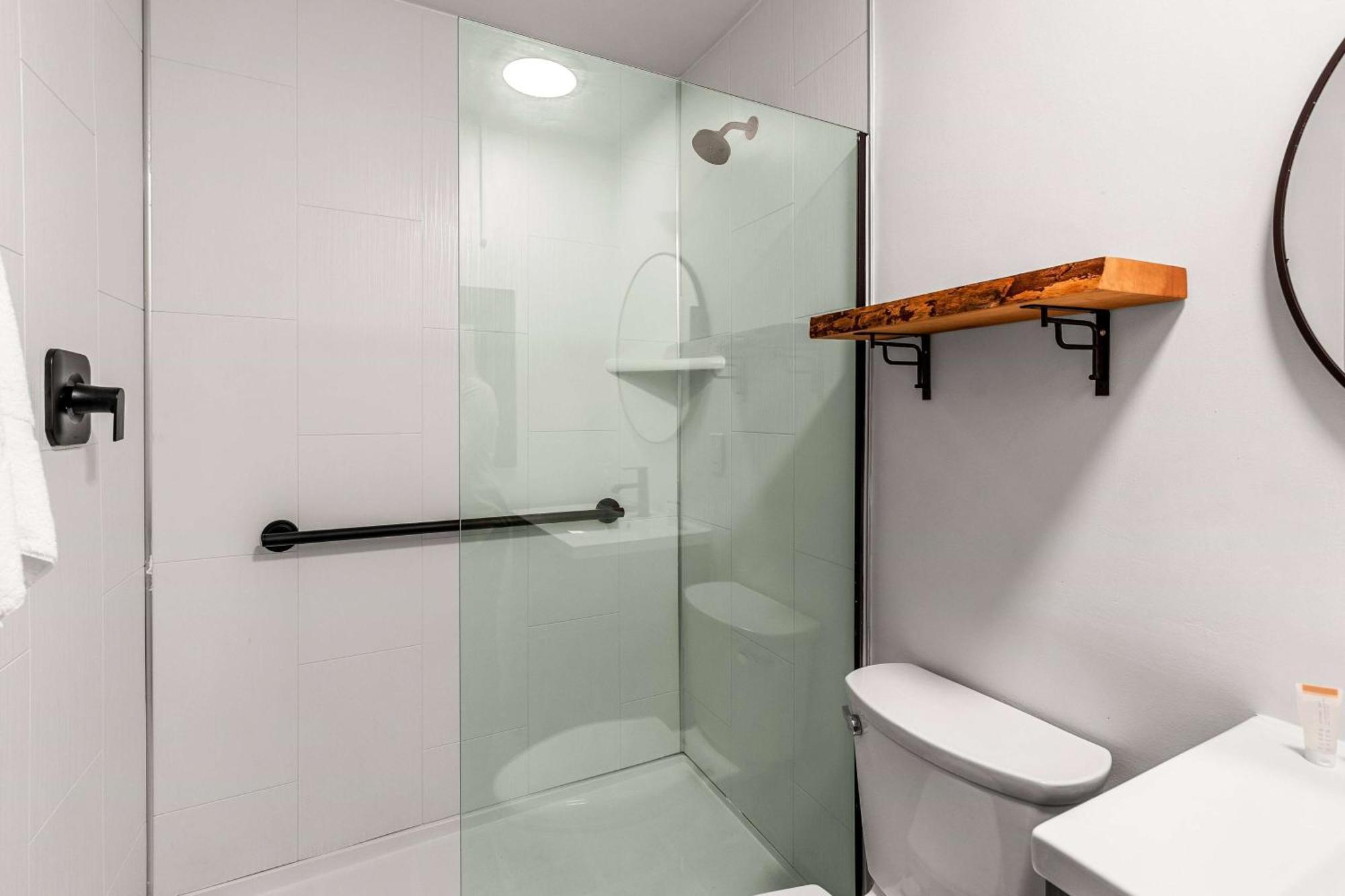 Travelodge By Wyndham Emlenton Bagian luar foto