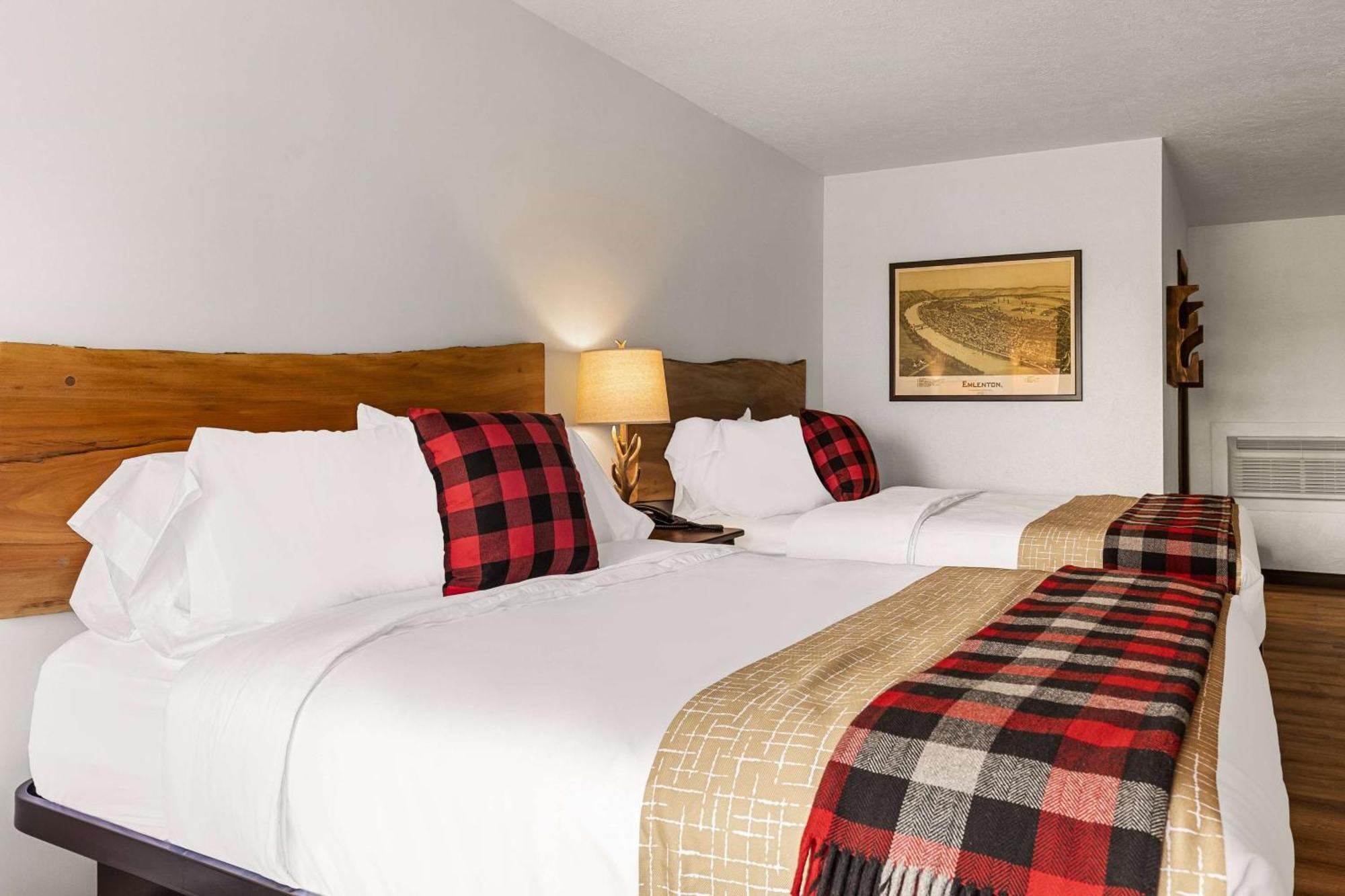 Travelodge By Wyndham Emlenton Bagian luar foto