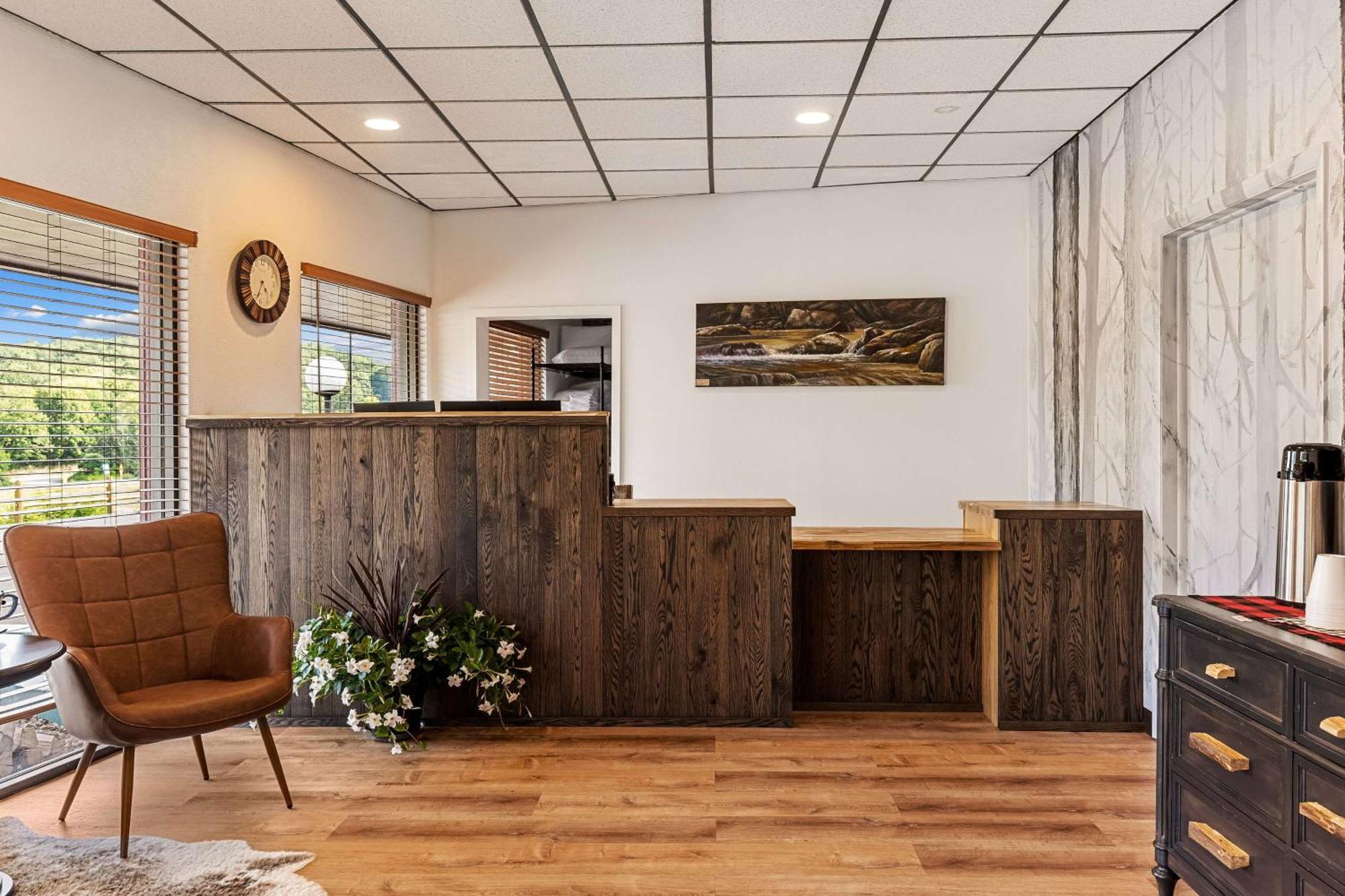 Travelodge By Wyndham Emlenton Bagian luar foto